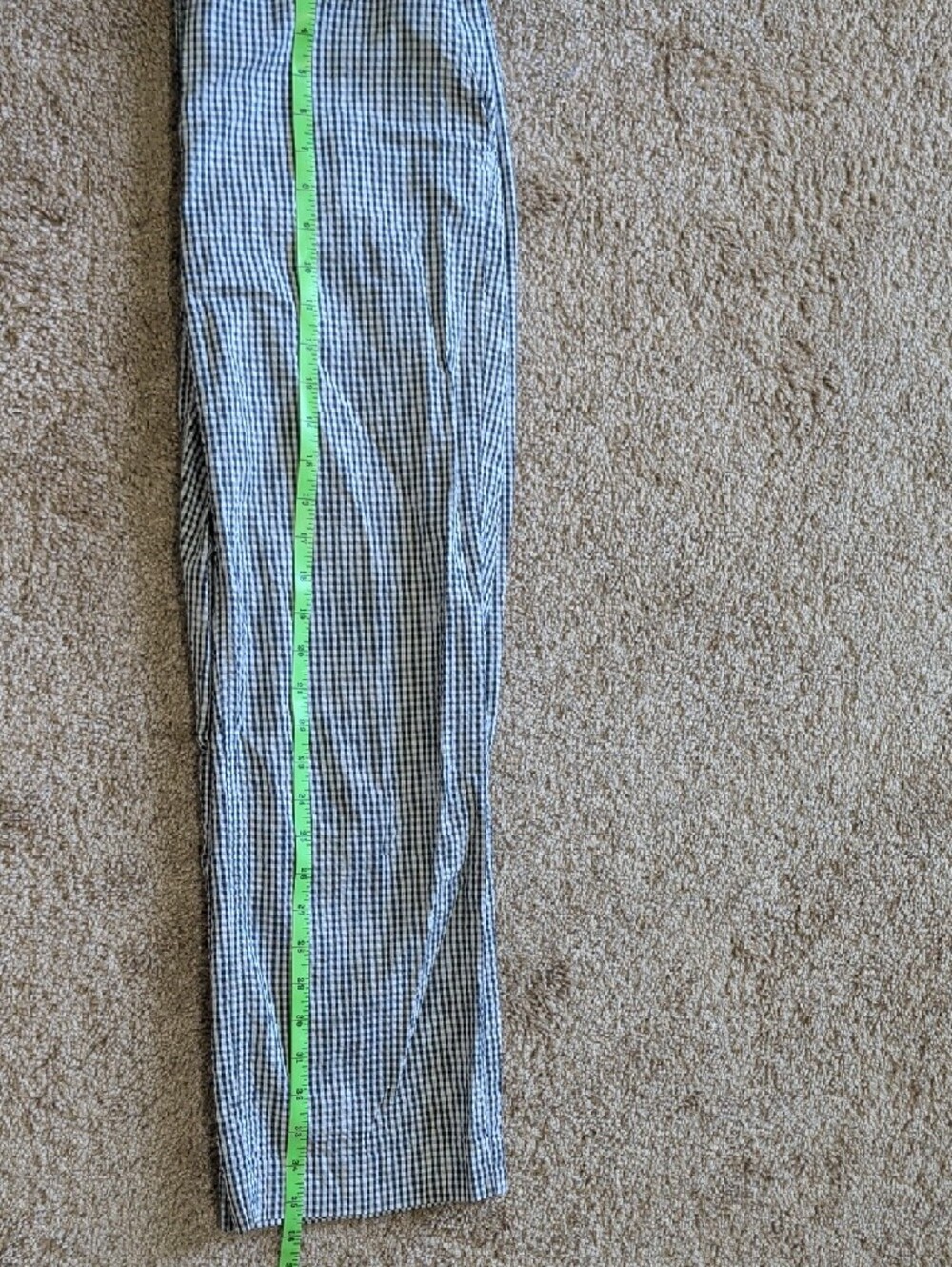 Ann Taylor Black and White Gingham Capris - Picture 9 of 10